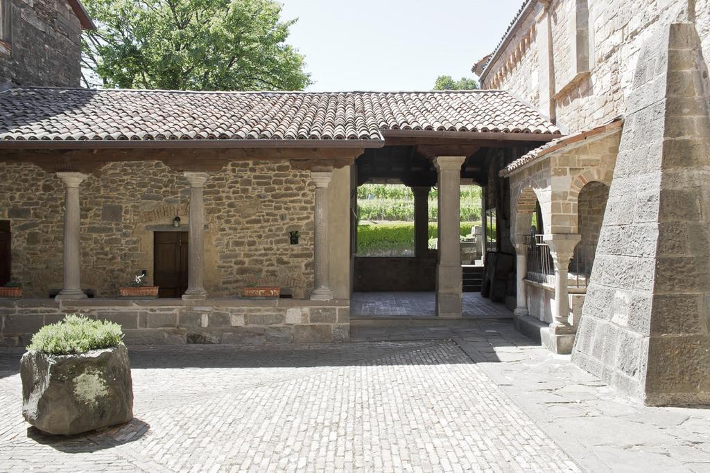 Historical House Medieval Abbey - Al Chiostro Sotto il Monte Oda fotoğraf